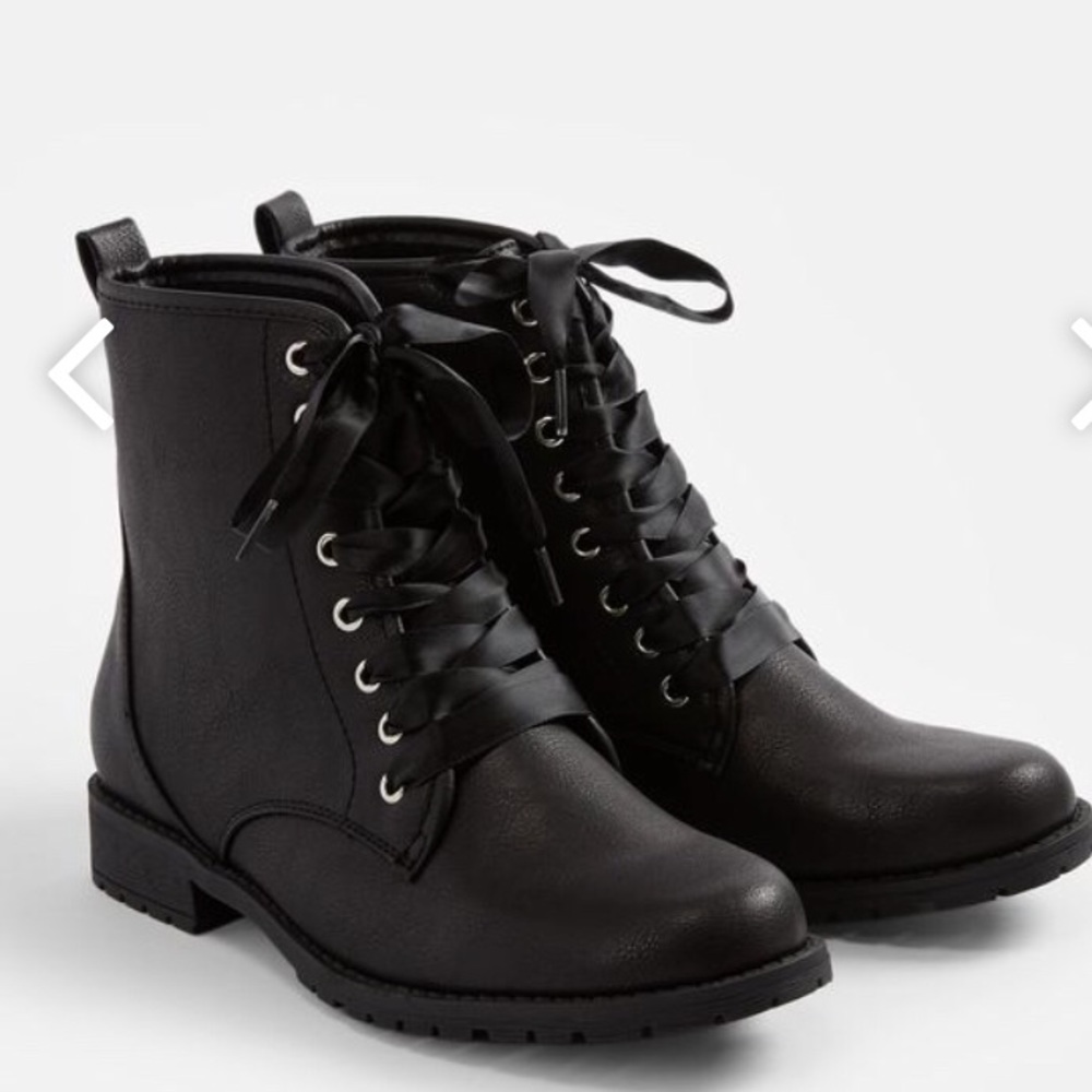JustFab Presley Boot